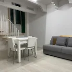 Sun And Moon Apartments *