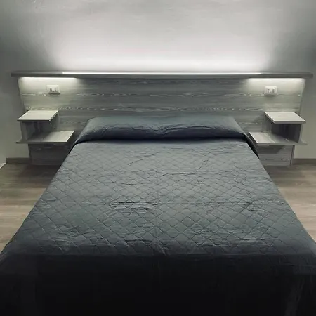 アパート Sun And Moon Apartments *